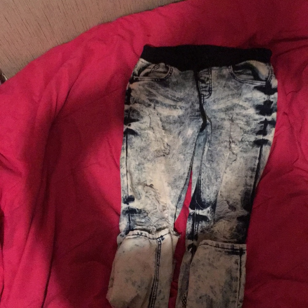 Blue jean pants